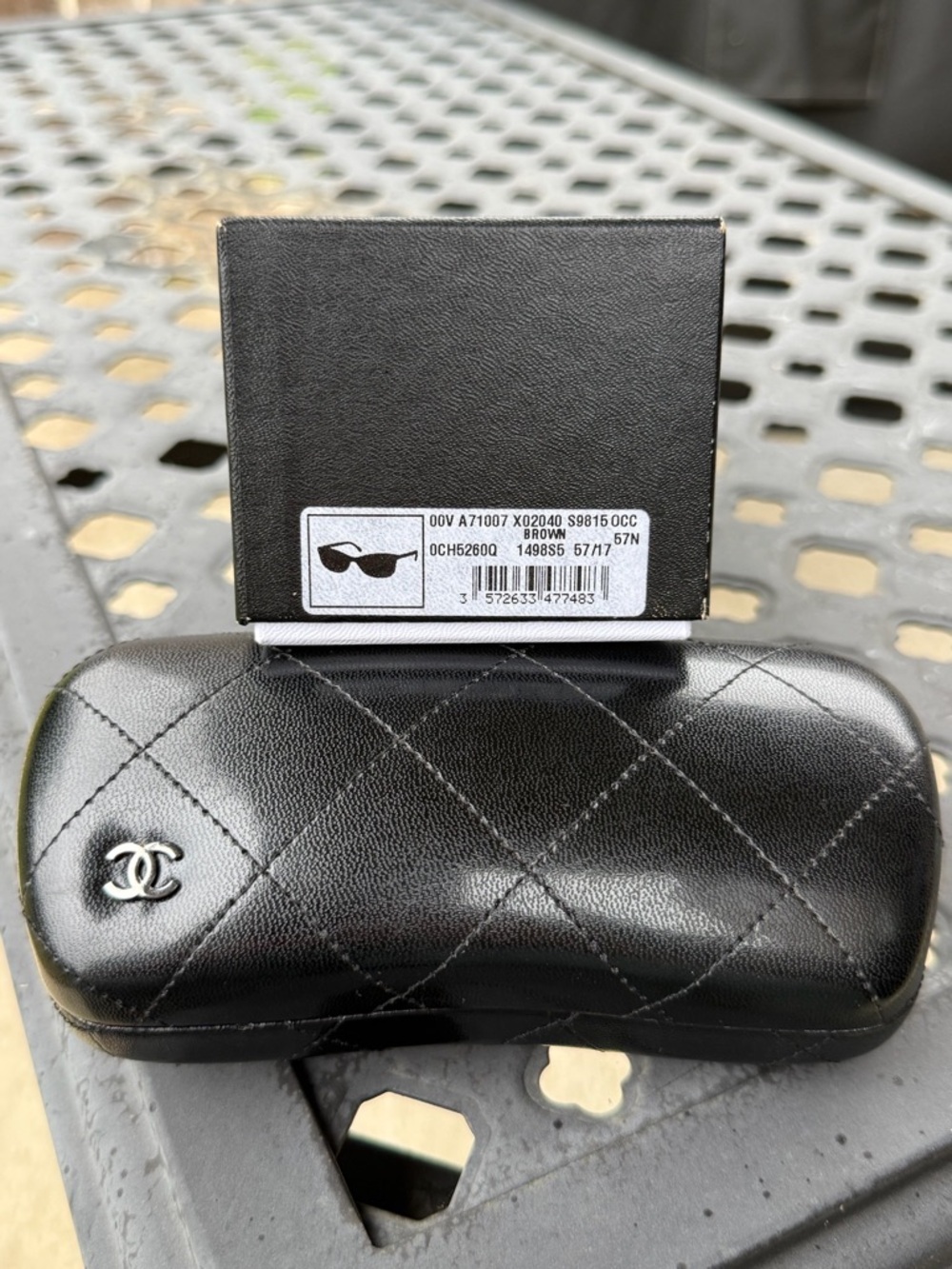 CHANEL Tortoise and Gold Chain Sunglasses with Brown Lenses - Picture 4 of 9